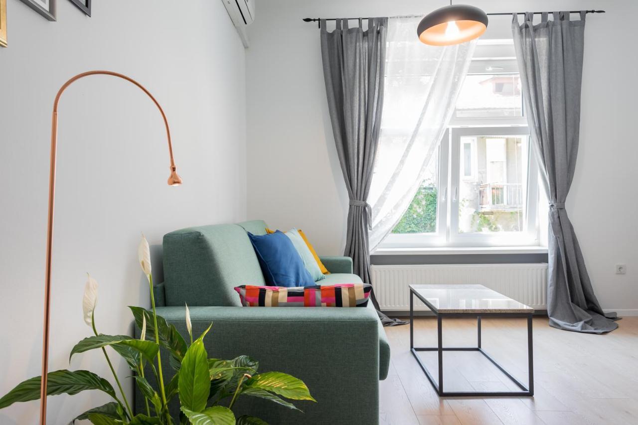 Go2Zagreb Chick Apartment Private Parking Available Ngoại thất bức ảnh